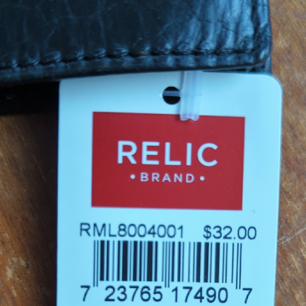 Relic Men's Leather Wallet - Picture 3 of 3